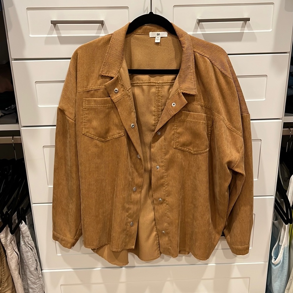 Thin corduroy button up